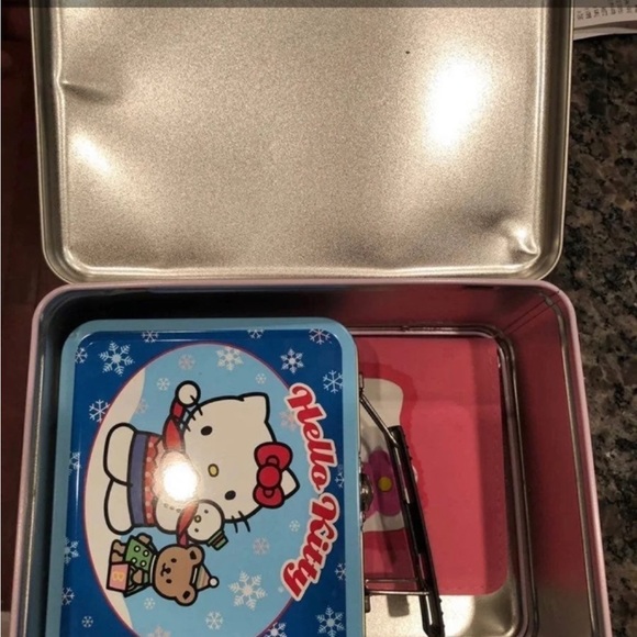 Hello Kitty Lunch Tins, Notepad, Drawstring bag - Picture 13 of 16